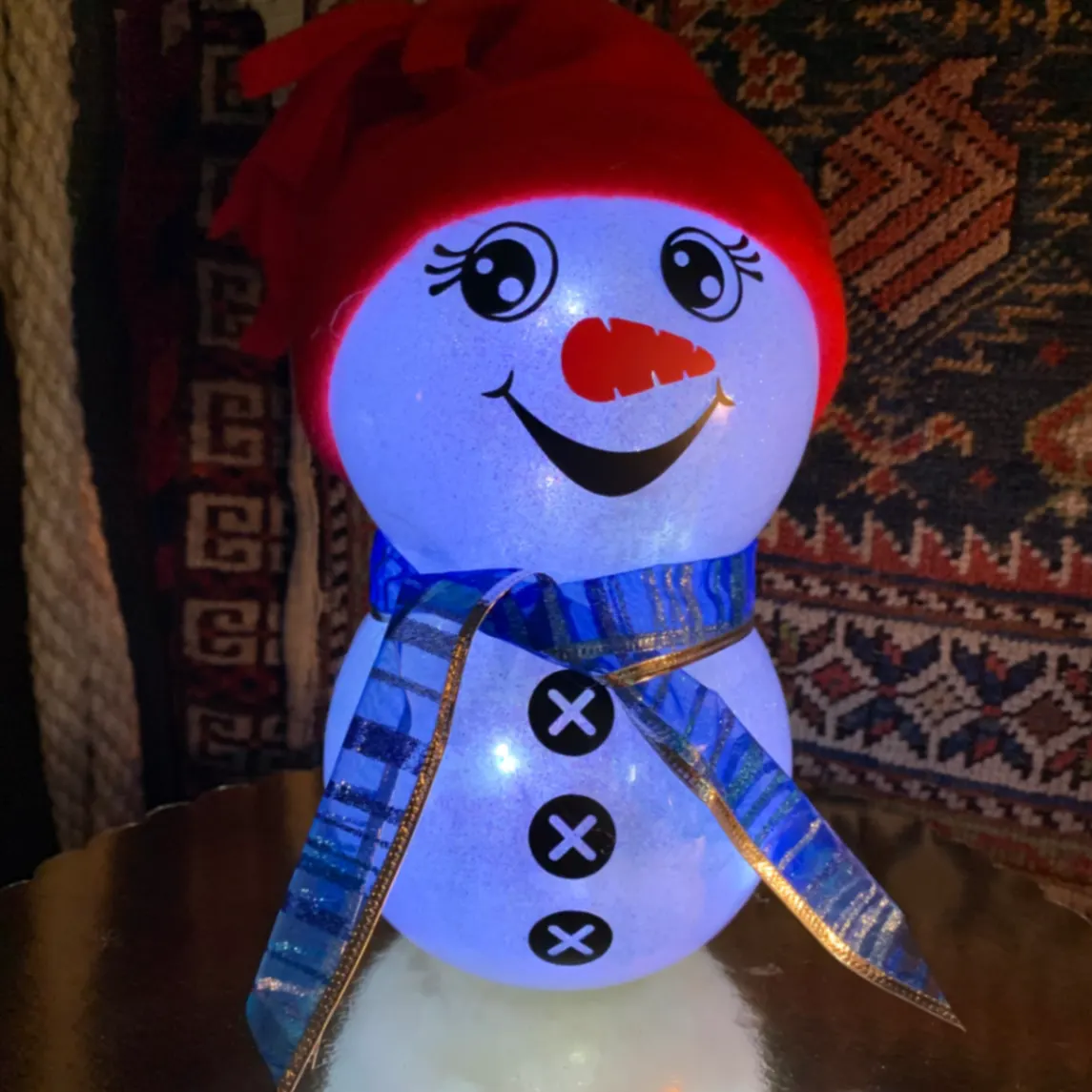 Skleněný svítící sněhulák jako z pohádky  1