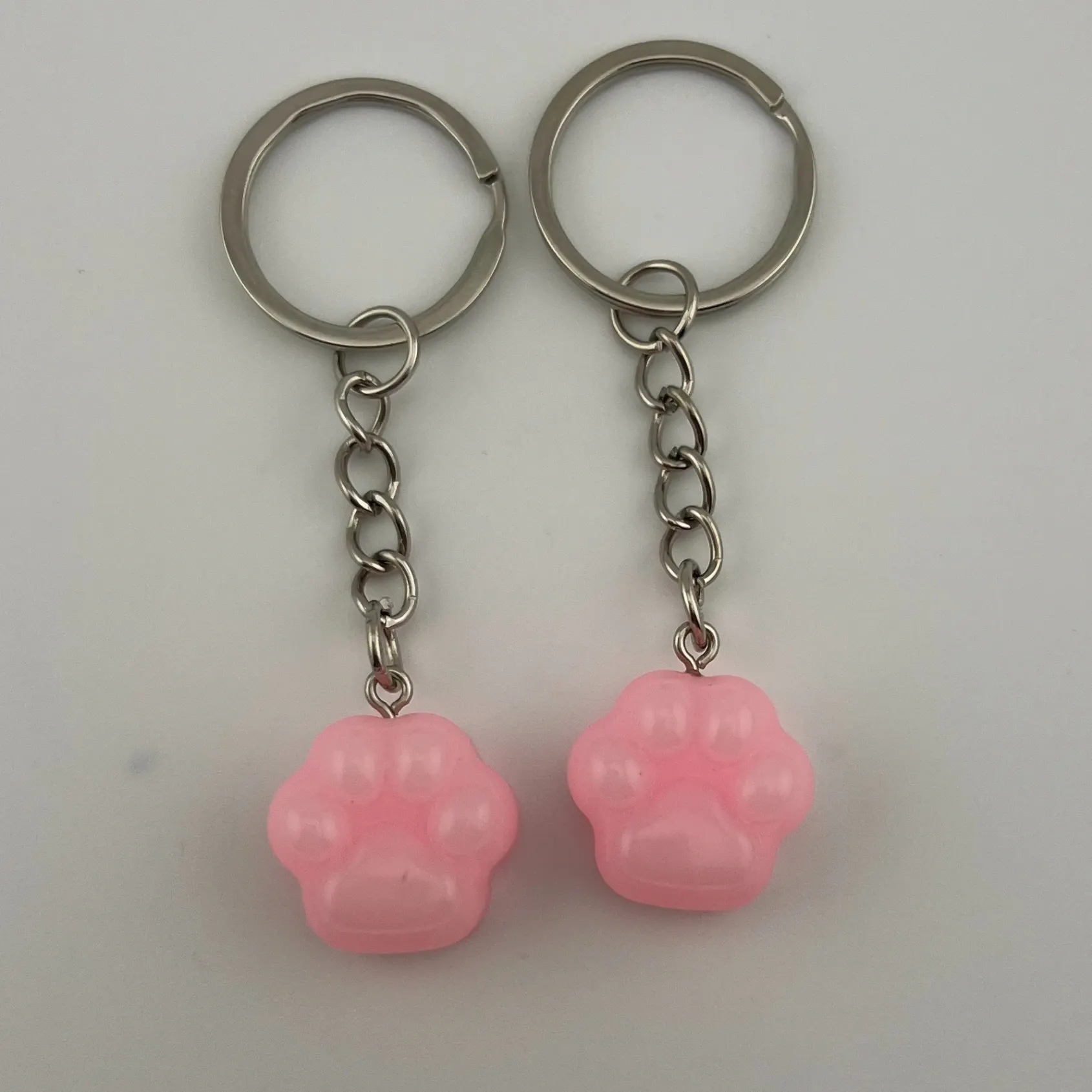 Přívěsek, tlapka, malá, 1ks , růžová 1